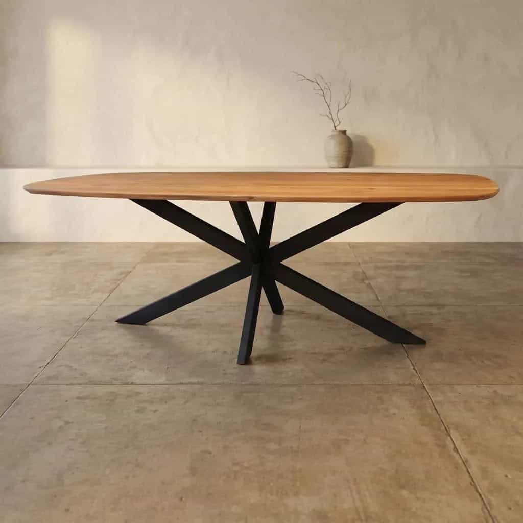 Eetkamertafel Arhus solid