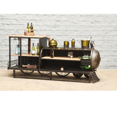 Retro bar met een industriële trein look uitgevoerd in metaal.
