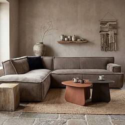 Das luxuriöse Ecksofa Platani in einem modernen Interieur – perfekt für eine gemütliche Sitzecke. Aus hochwertigen Materialien gefertigt, bietet es Komfort und Stil für jedes Wohnzimmer.