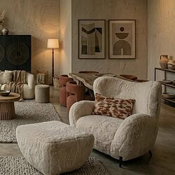 Luxe fauteuil Beer met voetenbank, perfect voor comfort en stijl in elke woonkamer. Gemaakt van hoogwaardig materiaal, ideaal voor ontspanning en modern interieur.