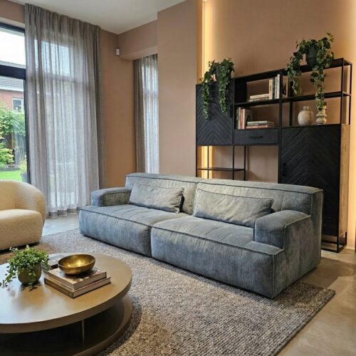 Ontdek de Lecco bank van Primavera Furniture. Een modulaire loungebank met HR-schuim comfort en eindeloze opstellingen. Bekijk de mogelijkheden en neem contact op voor advies op maat.