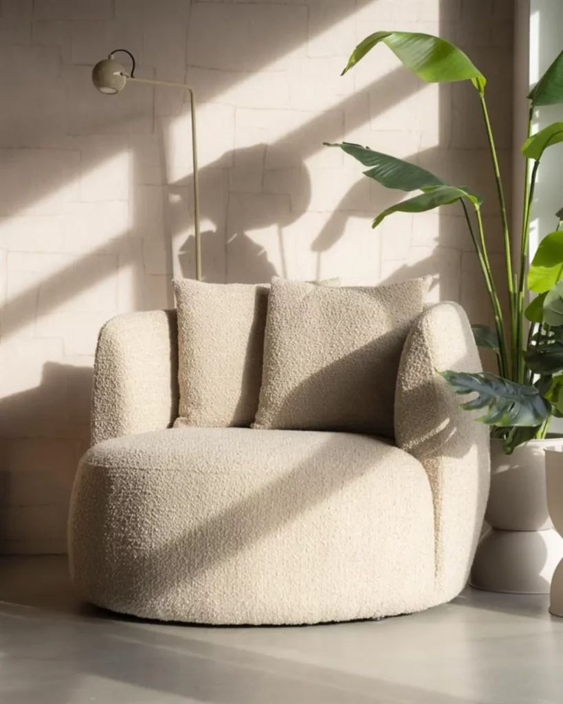 Fauteuil Louis met kussen – zand Spark