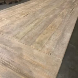 Donny teak vergrijsd