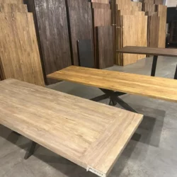 Donny teak vergrijsd