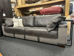 Bank Hunter in africa leder met canvas