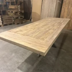 Donny teak vergrijsd