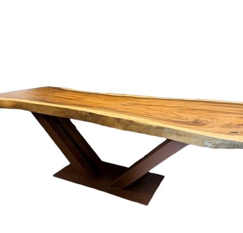 Boomstam eettafel massief suarhout met V poot in brons kleur