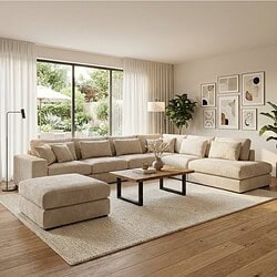 Elegant stoffen hoekbank met moderne inrichting en grote raampartij voor een gezellige woonkamer sfeer.