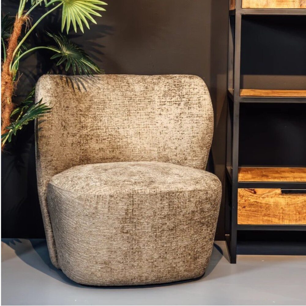 Fauiteil Rhona stof comfortabel beige sfeer woonkamer