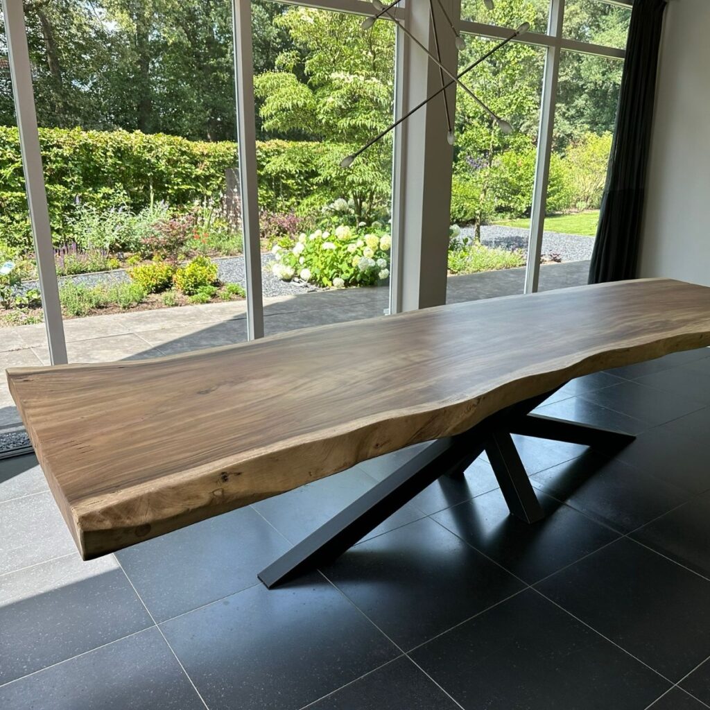 Boomstamtafel suarhout spinpoot uit Indonesie