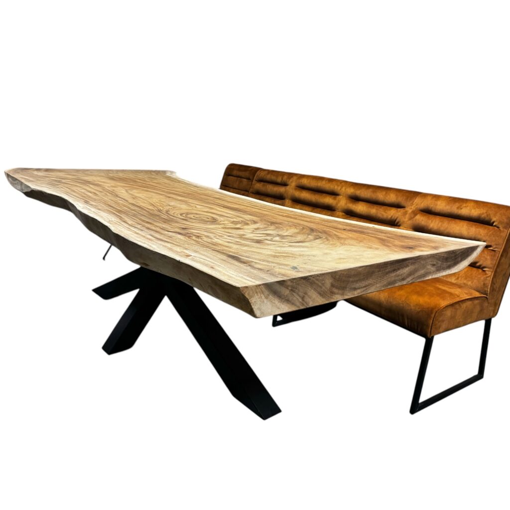 Eettafel massief suarhout in boomstam vorm met spinpoot