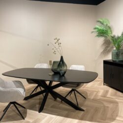 Jesper Danish Oval Black 210cm