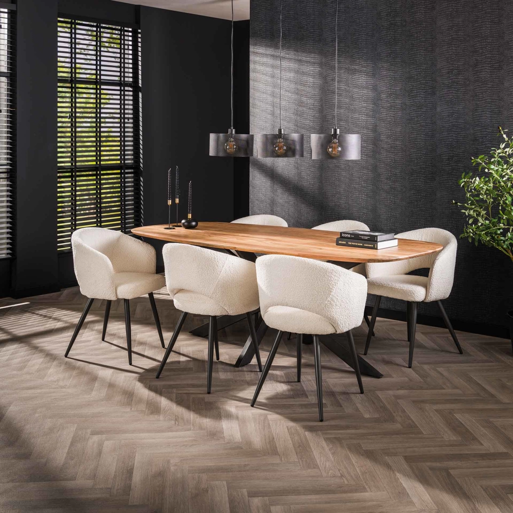 Eetkamertafel Arhus solid