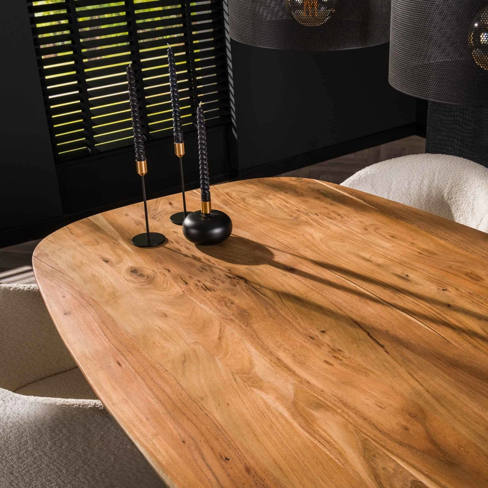 Eetkamertafel Arhus solid