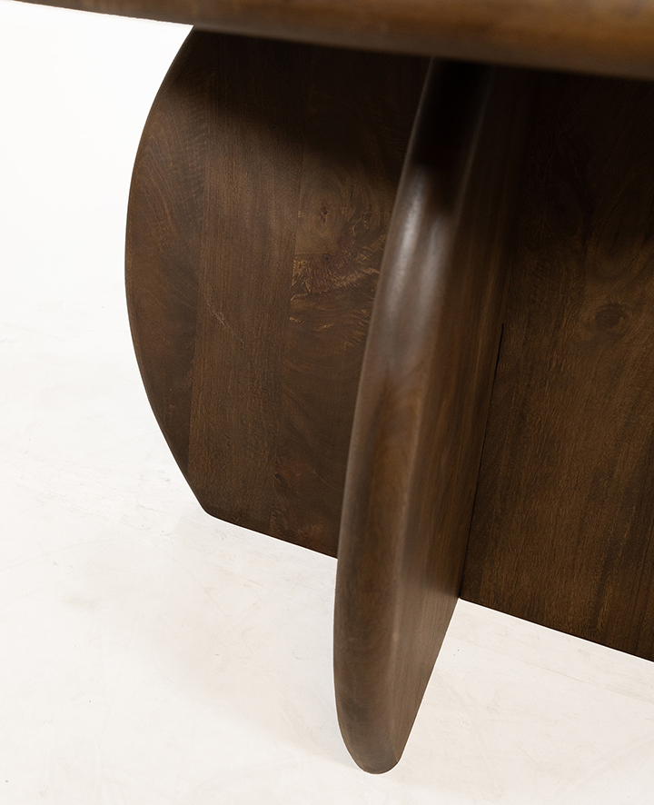 Eetkamertafel Belly Table 130cm