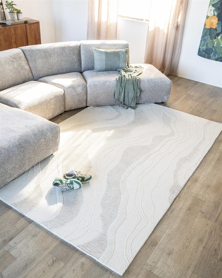 Soil 160×230 cm – off white