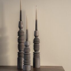 Totem – brown