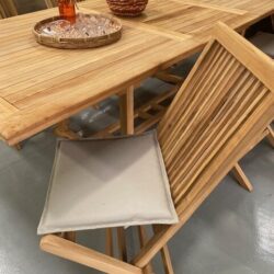 Uitschuif eettafel teak + 6 stoelen