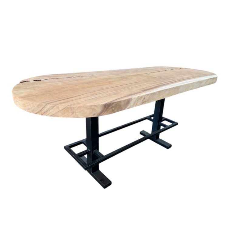 Unieke bartafel boomstamvorm massief suarhout