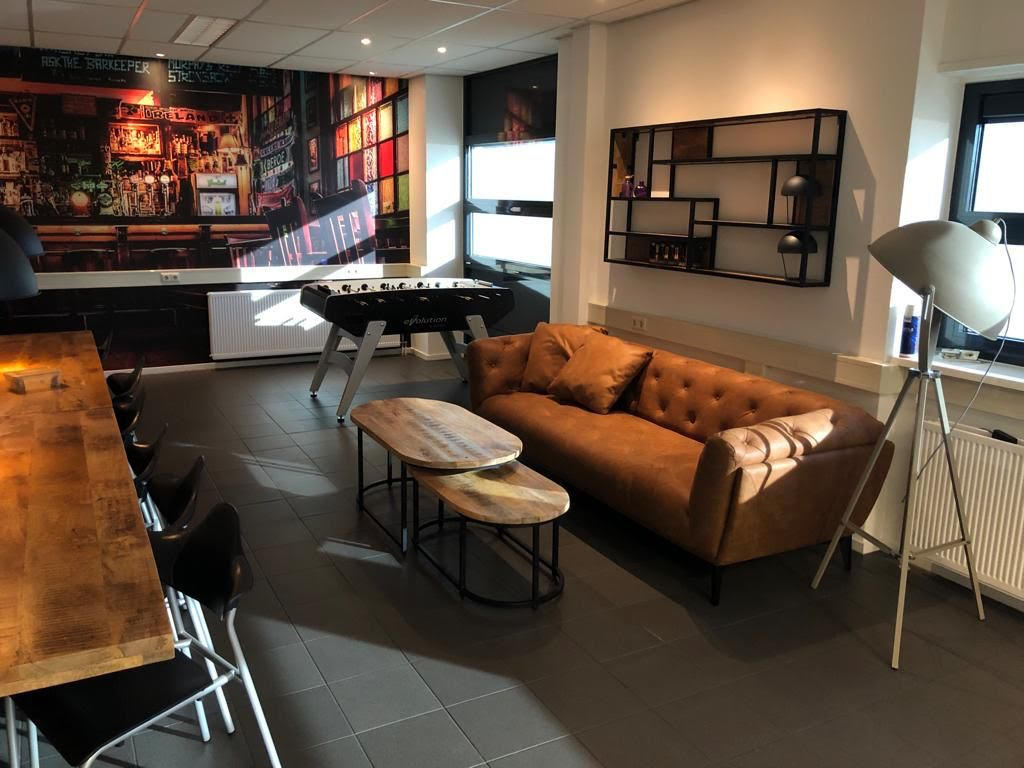 Bank Capetown geleverd iN hengelo