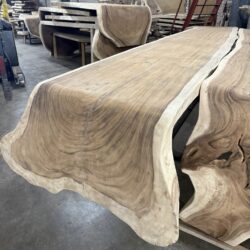 Suar boomstamtafel 450cm