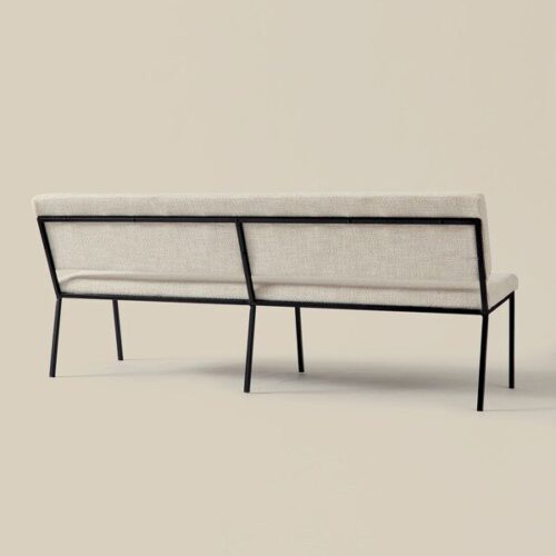 Schwebesofa von Mokana Furniture mit modernem Rahmen und bequemen Sitzkissen, perfekt für Wohnzimmer oder Wartezimmer.