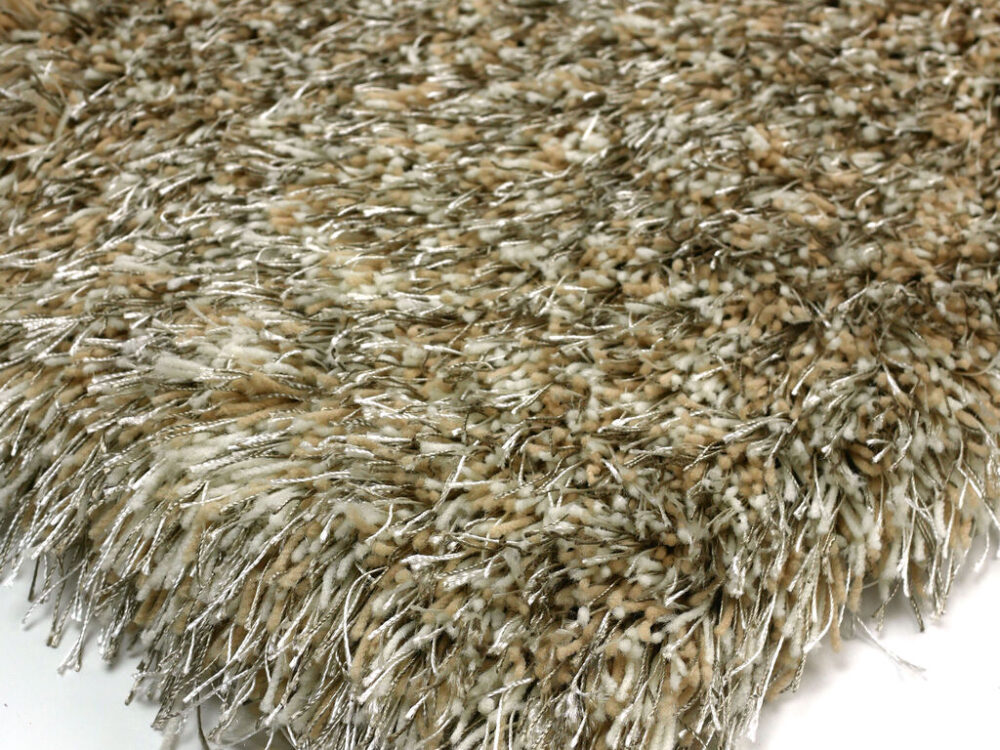 Love Shaggy Beige 300x400