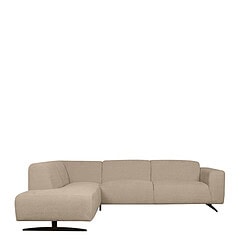 Bank met sierlijke L-vorm, van hoogwaardige Mokana meubelen, in stijlvolle beige stof, met comfortabele zitplaatsen en modern zwart voetenkast, perfect voor een eigentijdse woonkamer.