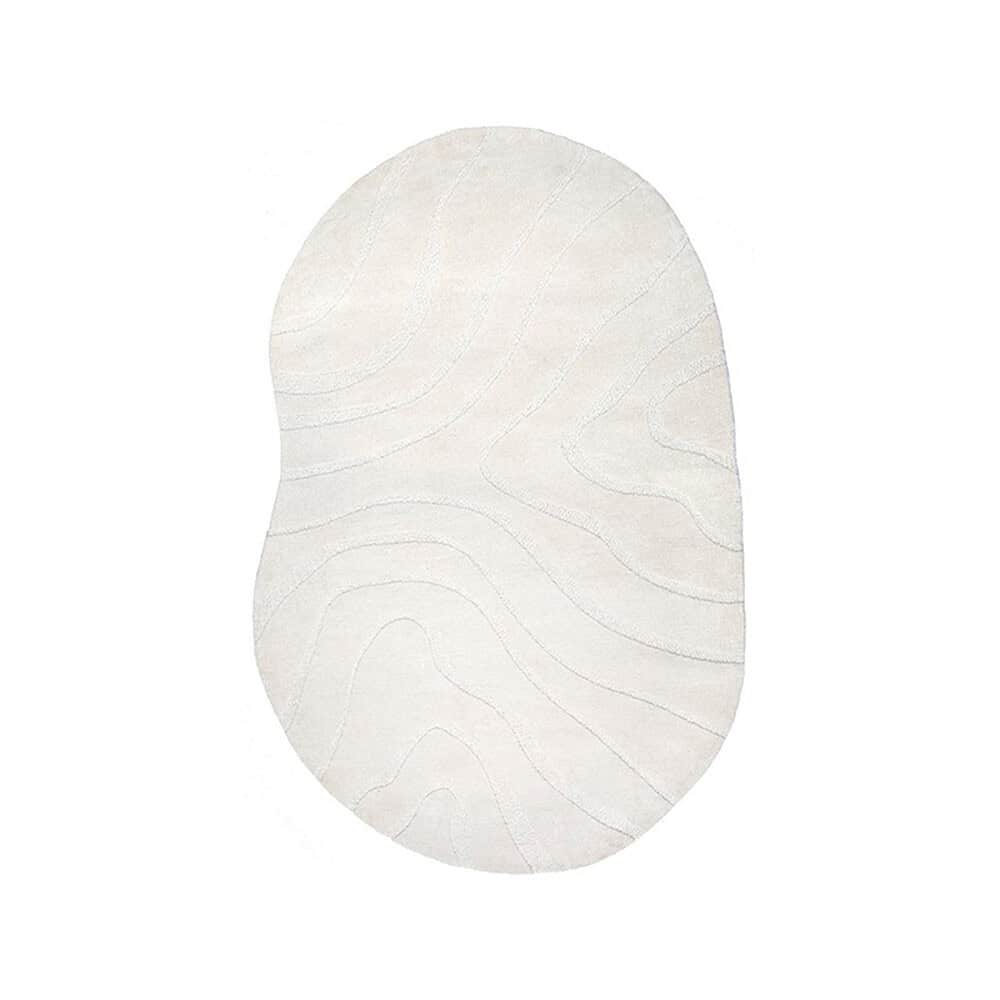 Lichte, ovale vloerkleed met marmerpatroon, modern design, handgemaakt, decoratief tapijt, elegante woningaccessoire, hoge kwaliteit, Mokana Meubelen.