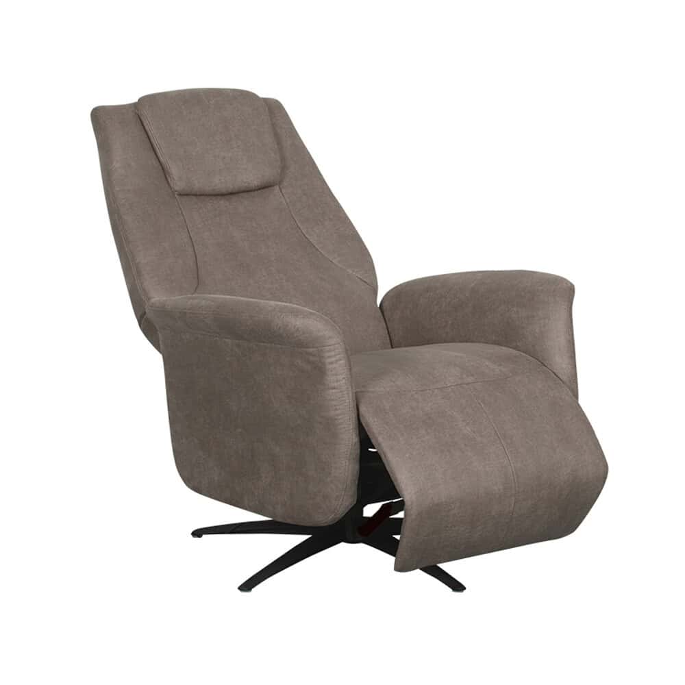 Relaxfauteuil met voetenbank in warm taupe stof, modern ontwerp, comfortabel en stijlvol, perfect voor woonkamer, ontworpen door Mokana Meubelen.