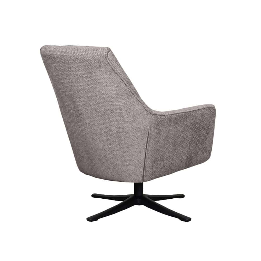 Zachte ergonomische fauteuil van Mokana Meubelen met hoogwaardig stoffeerwerk en verstelbare functies.