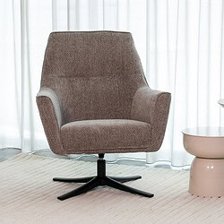 Comfortabele design fauteuil van Mokana Meubelen met zachte bekleding en moderne uitstraling, perfect voor stijlvolle woonruimte.