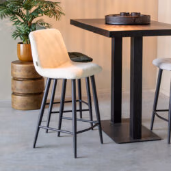 LABEL51 Barkruk Jep - Ivory - Teddy - Zithoogte 66