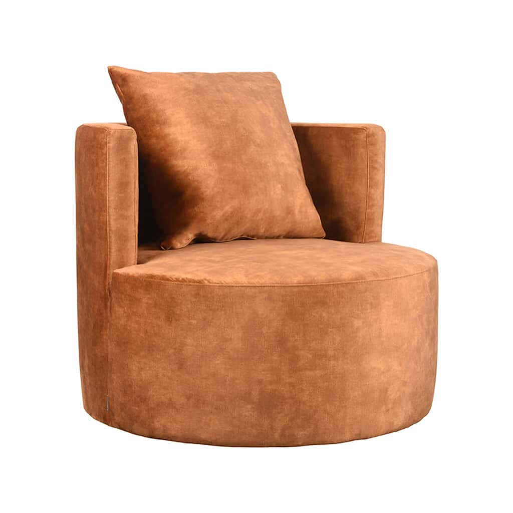 Elegant ronde fauteuil bekleed met zacht bruin fluweel, perfect voor woonkamer of serre. Tijdloos design met comfortabele zit en stijlvol accent, ideaal voor moderne en klassieke woonstijlen.