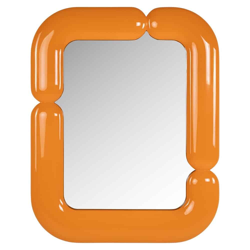 Unieke vintage houten spiegel met oranje gekleurde frame, perfect voor een speelse en kleurrijke inrichting. Handgemaakt en duurzaam meubel voor een gezellige sfeer in huis.