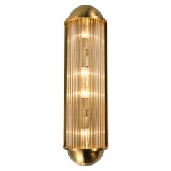 Gouden wandlamp met glazen buis en warm licht, modern en stijlvol design voor binnen en buiten. Perfect voor een luxueuze inrichting of terras, voegt elegantie toe aan elke ruimte.