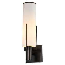 Elegant wandlamp met zwart metalen arm en frosted glass lampenkap, geschikt voor moderne woonkamers en slaapkamers.