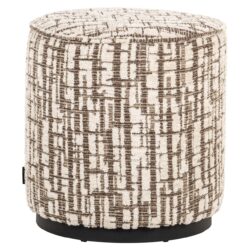 Stijlvolle stoffen poef met geometrisch patroon, perfect om je woonkamer te verfraaien en extra zitplek te bieden.