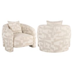 Elegant beige fauteuil en ronde kruk met geometrisch patroon, perfect voor moderne interieurs. Op maat gemaakte zachte meubelen van Mokana Meubelen, stijlvol en comfortabel.