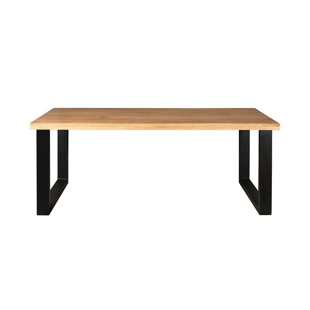 Robuuste houten eettafel met zwart metalen onderstellen, perfect voor moderne interieurstijlen en gezellige eettafels.