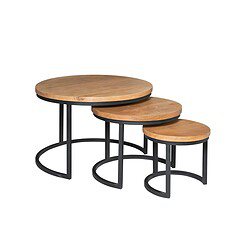 Set van drie ronde salontafels met natuurlijke houten bladen en zwart metalen frame, geschikt voor modern wonen en interieurdesign.