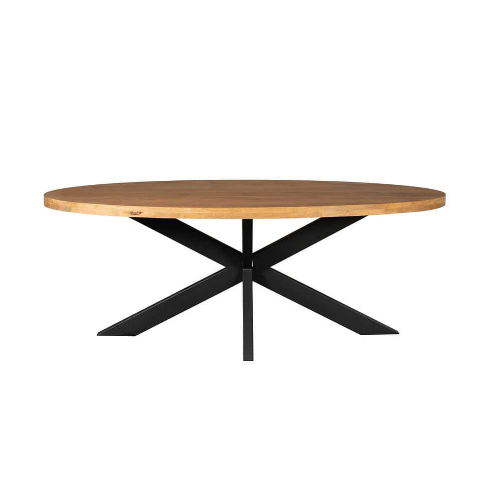 Robuuste eettafel met massief houten blad en zwart metalen onderstel, perfect voor moderne eetkamers.