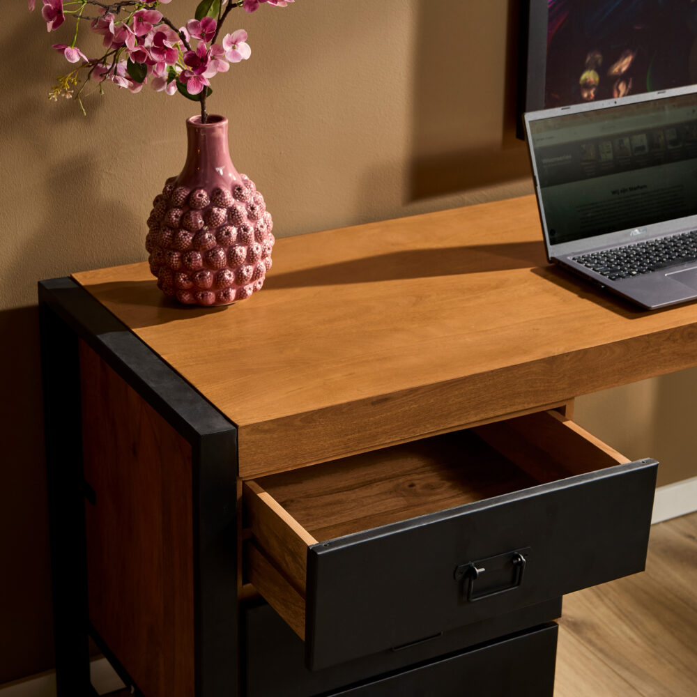 Bureau Boaz | 145 cm | metalen lades