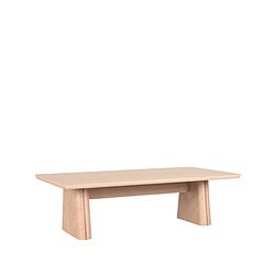 Robuuste houten salontafel met strakke, natuurlijke afwerking, ideaal voor moderne woonkamers, handgemaakt en duurzaam.