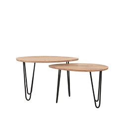 Moderne bijzettafels van massief hout met zwart metalen voeten, stijlvol en functioneel voor in elke woonkamer.