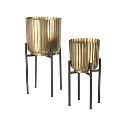 Elegante set van bloempotten met gouden potten en zwarte metalen stand, perfect voor stijlvolle interieur- of tuindecoratie.