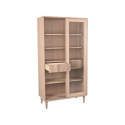93d5e215-24dd-439d-bde2-c67c1f4217a2.jpg Strakke houten boekenkast met glazen deuren en laden, perfect voor modern interieur, gemaakt door Mokana Meubelen. Moderne houten boekenkast met glazen deuren en houten laden, ontworpen door Mokana Meubelen voor stijlvolle opbergruimte. Deze elegante houten boekenkast van Mokana Meubelen combineert functionaliteit met strak design. De glazen deuren en houten laden bieden ideale opbergmogelijkheden voor boeken en decoraties, perfect voor een modern interieur. Gemaakt van hoogwaardig hout, afgewerkt in natuurlijke tinten, met een stevige en duurzame constructie. Ideaal voor diverse woon- of kantooromgevingen. Relevantie.