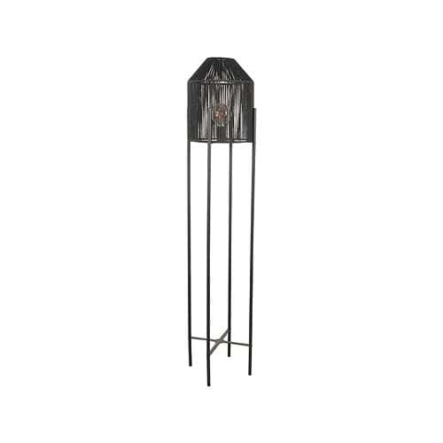 Strakke zwarte vloerlamp met decoratief open kap van hout en metaal, perfect voor een moderne woonruimte.