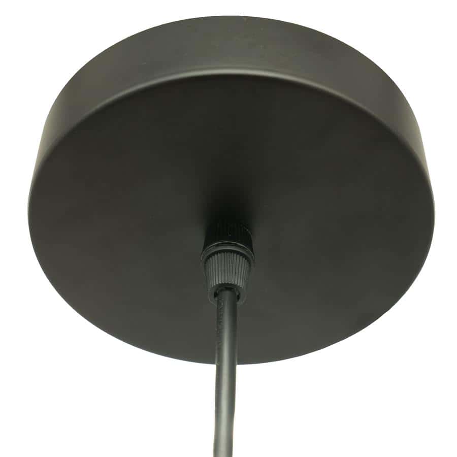 Rook plafondlamp met zwart mat afwerking, modern interieuraccessoire.
