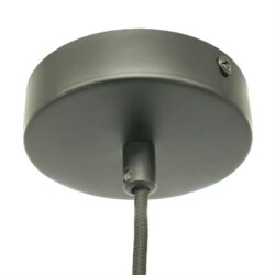 Robuuste plafondbevestiging met zwarte kabel voor binnengebruik, geschikt voor moderne meubelverlichting en designlampen. duurzame en strakke afwerking passend bij meubelaccessoires.